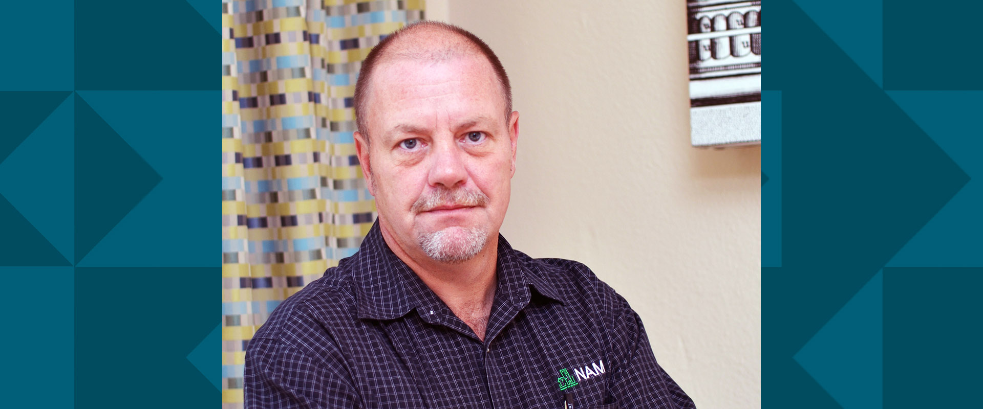 who manages a community scheme