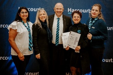 harcourts oyster rentals